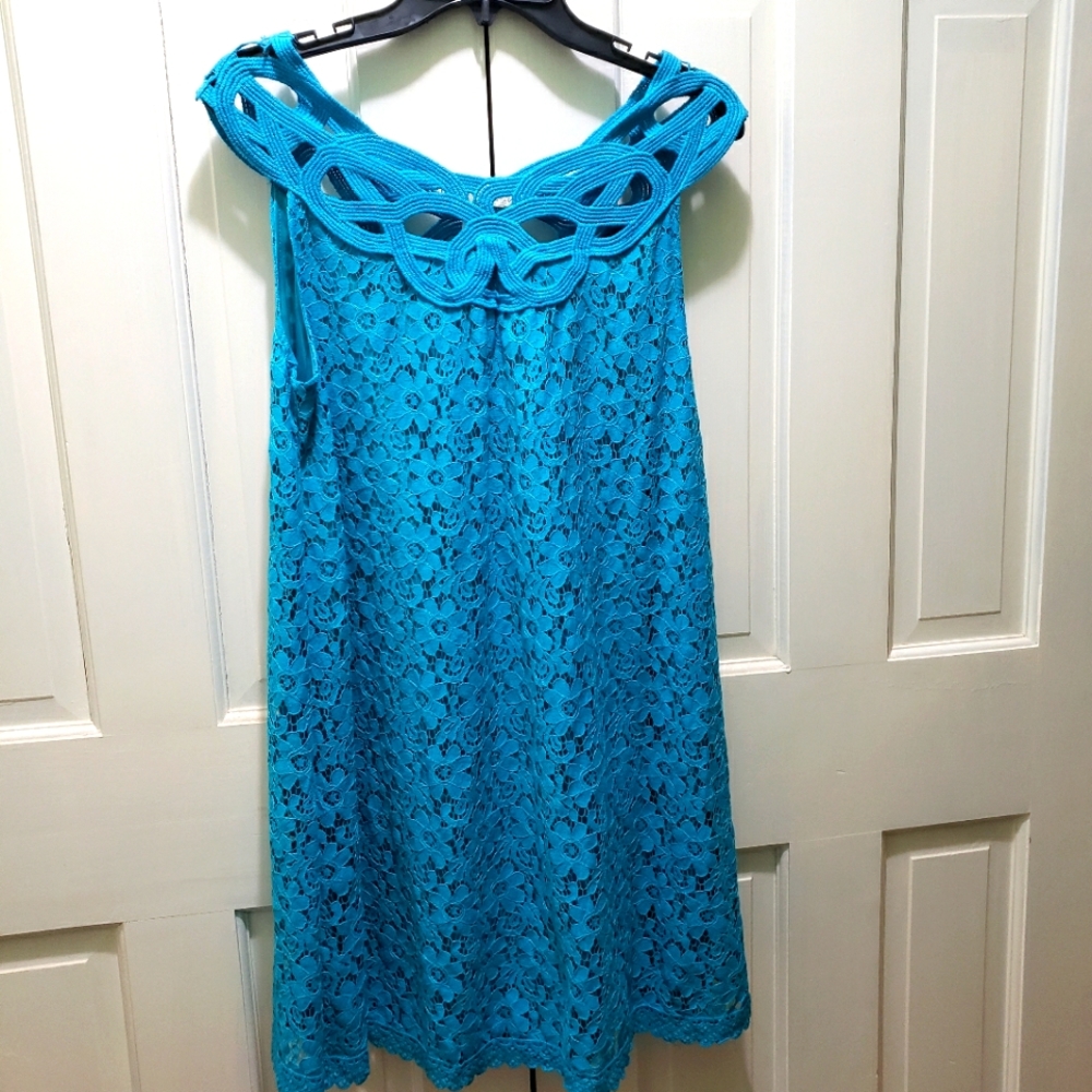 Blue lace flower shift dress